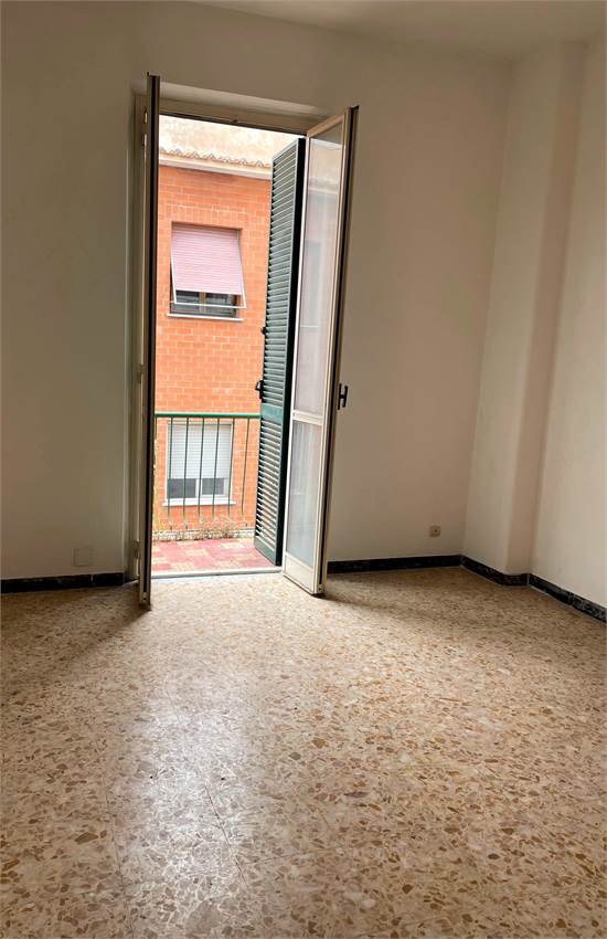 2 camera matrimoniale con balcone