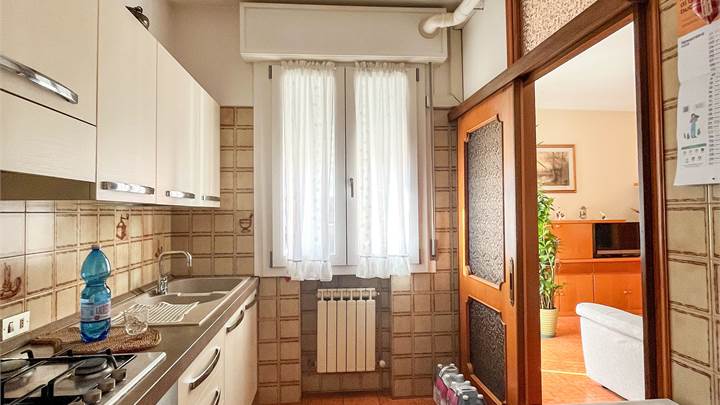 TRILOCALE CON BALCONE ZONA BRODANO 