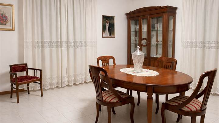 CASA INDIPENDENTE DA RISTRUTTURARE IN CENTRO A CASTELLUCCIO INFERIORE